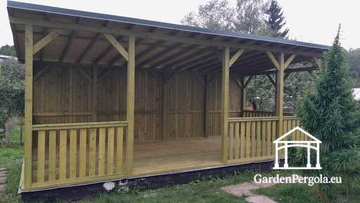 Gazebo de madera natural de 4x7 m — espacioso gazebo de jardín con suelo, barandillas y techo a un agua